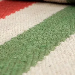 Tapete de lã irregular - Kystaro (creme/verde/vermelho)