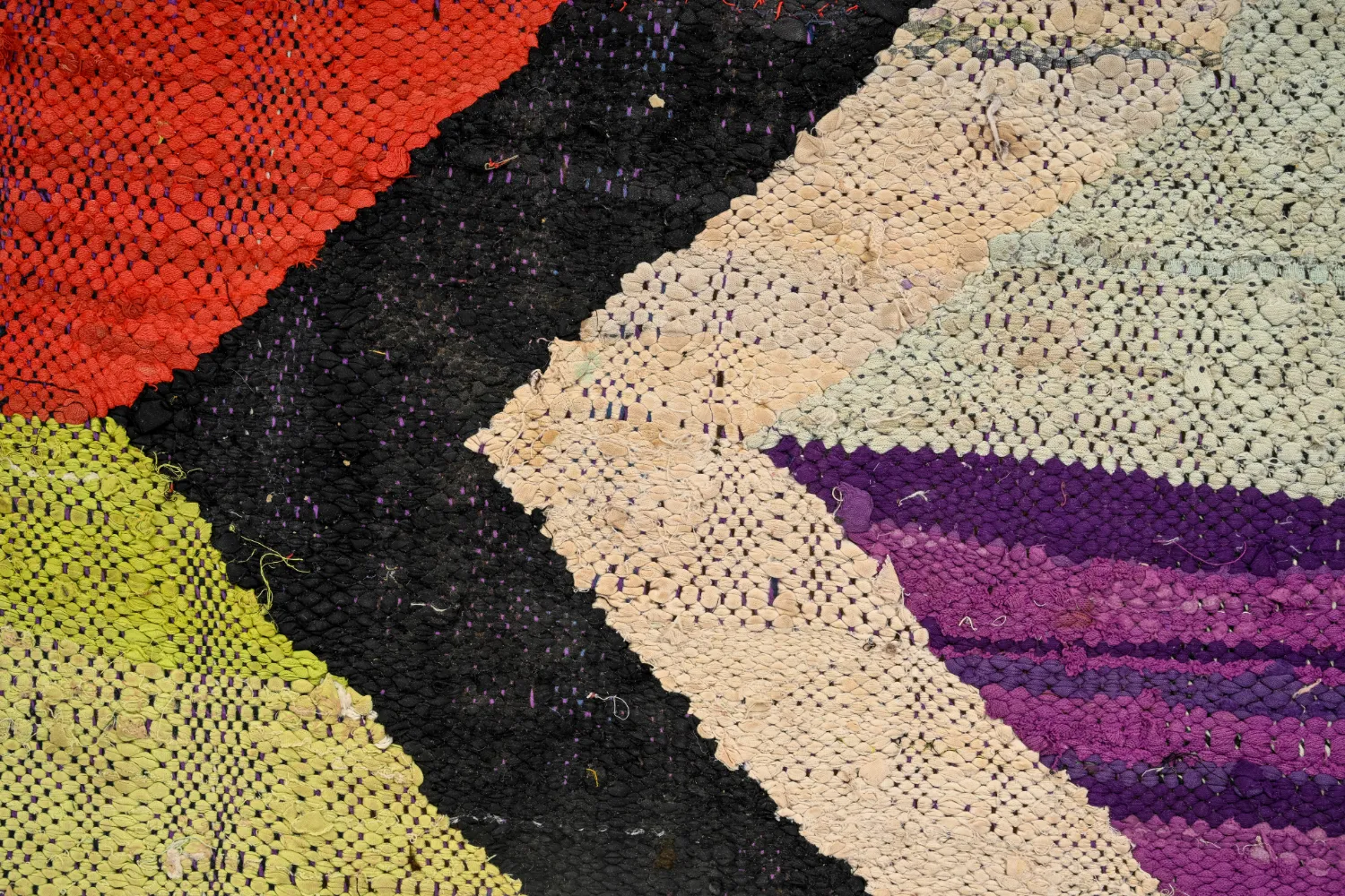 Tapete Berbere Marroquino Boucherouite 135 x 245 cm