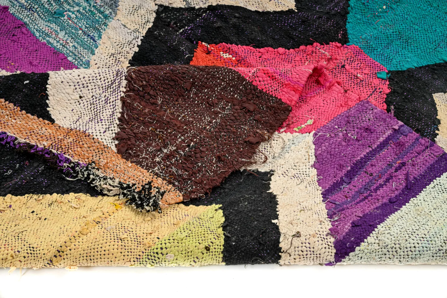 Tapete Berbere Marroquino Boucherouite 135 x 245 cm