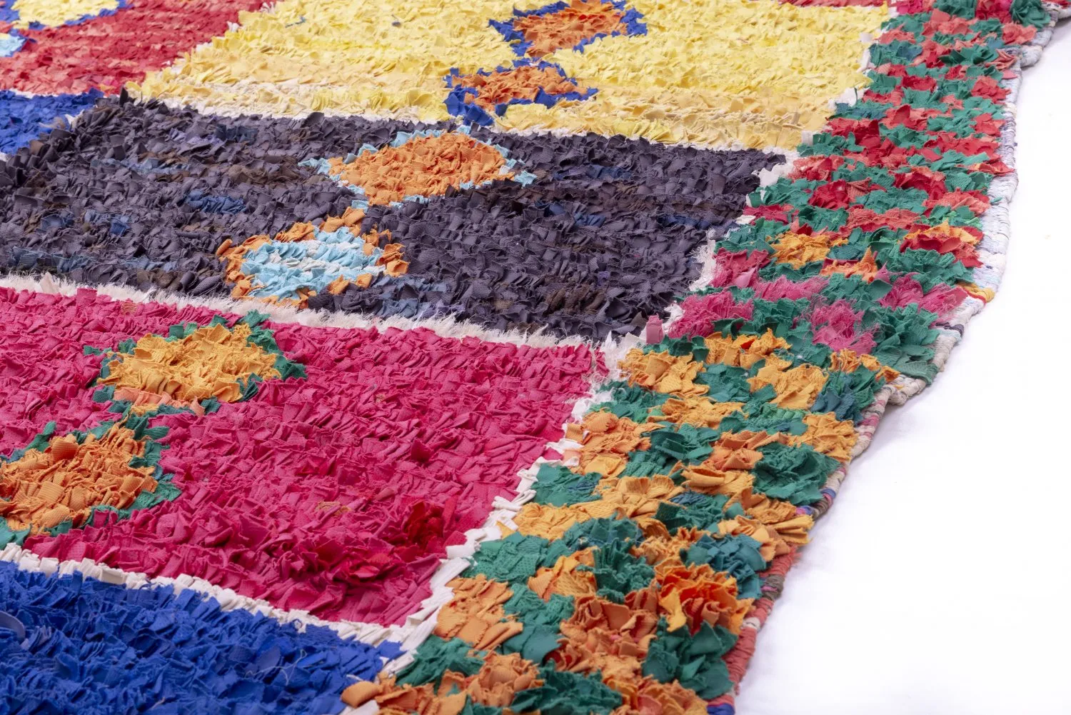 Tapete Berbere Marroquino Boucherouite 255 x 160 cm
