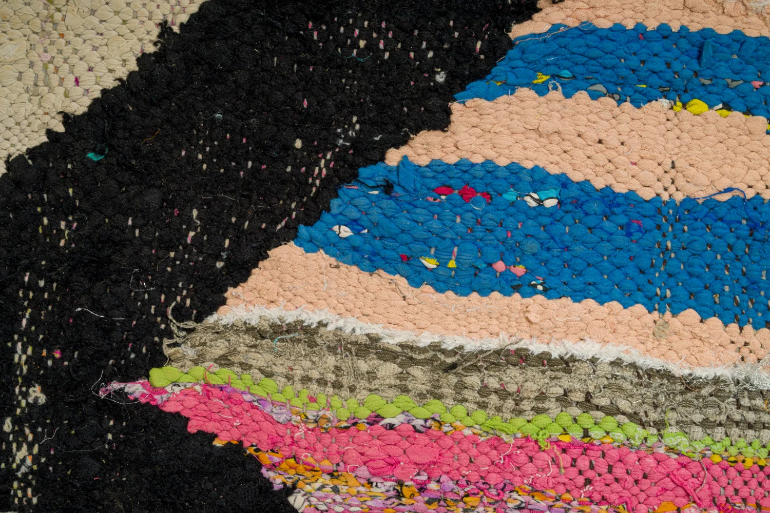 Tapete Berbere Marroquino Boucherouite 140 x 220 cm