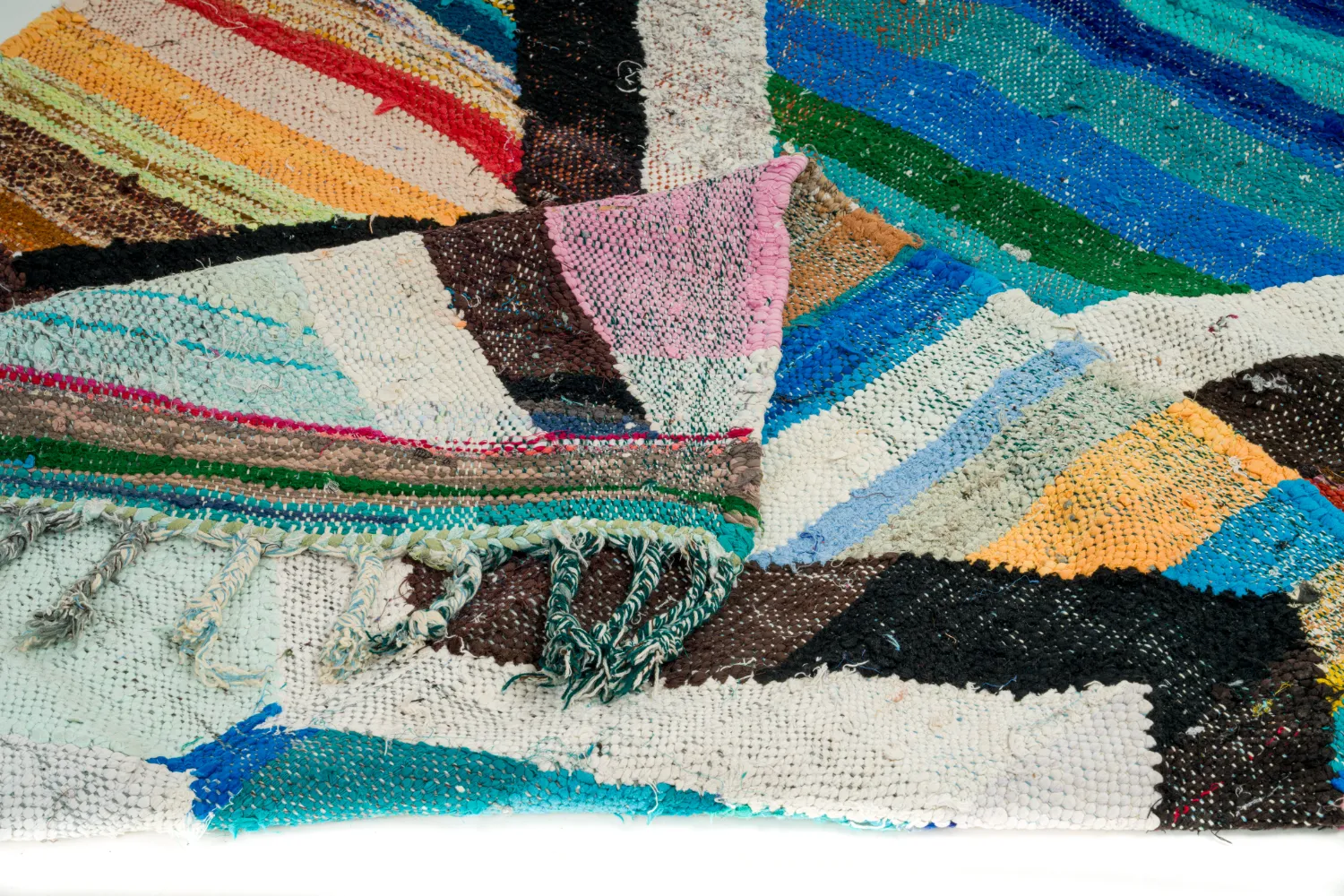 Tapete Berbere Marroquino Boucherouite 135 x 235 cm