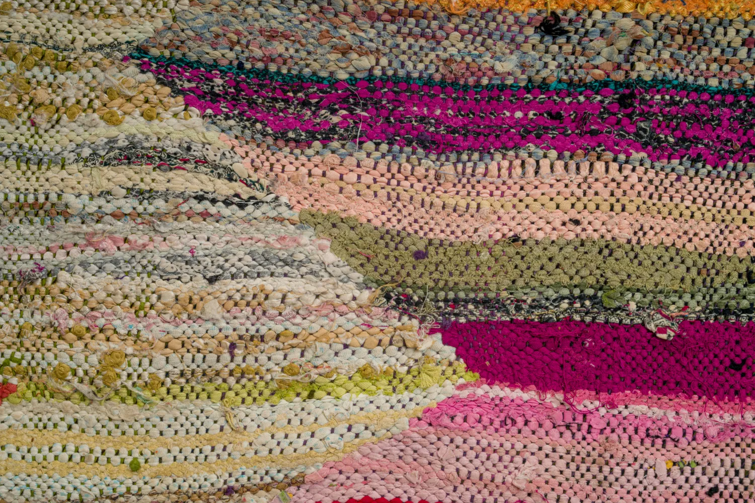 Tapete Berbere Marroquino Boucherouite 140 x 255 cm