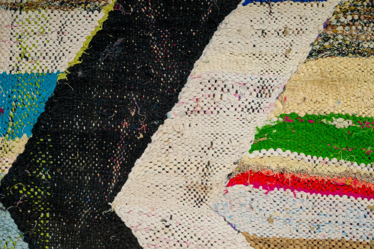 Tapete Berbere Marroquino Boucherouite 135 x 250 cm