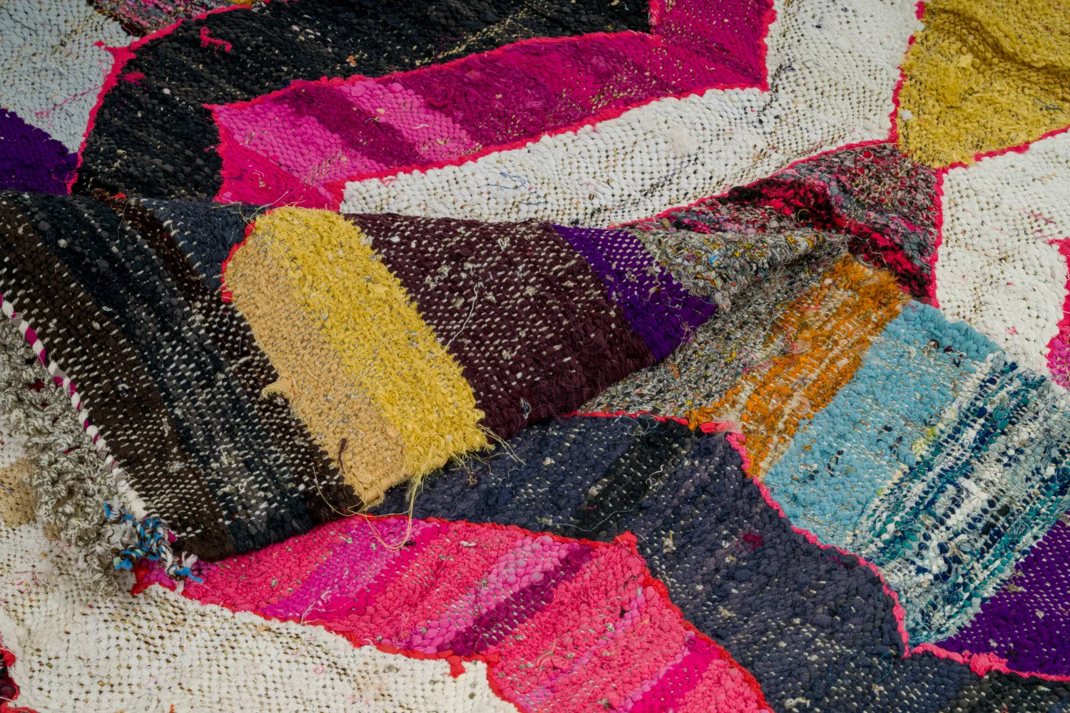 Tapete Berbere Marroquino Boucherouite 150 x 255 cm