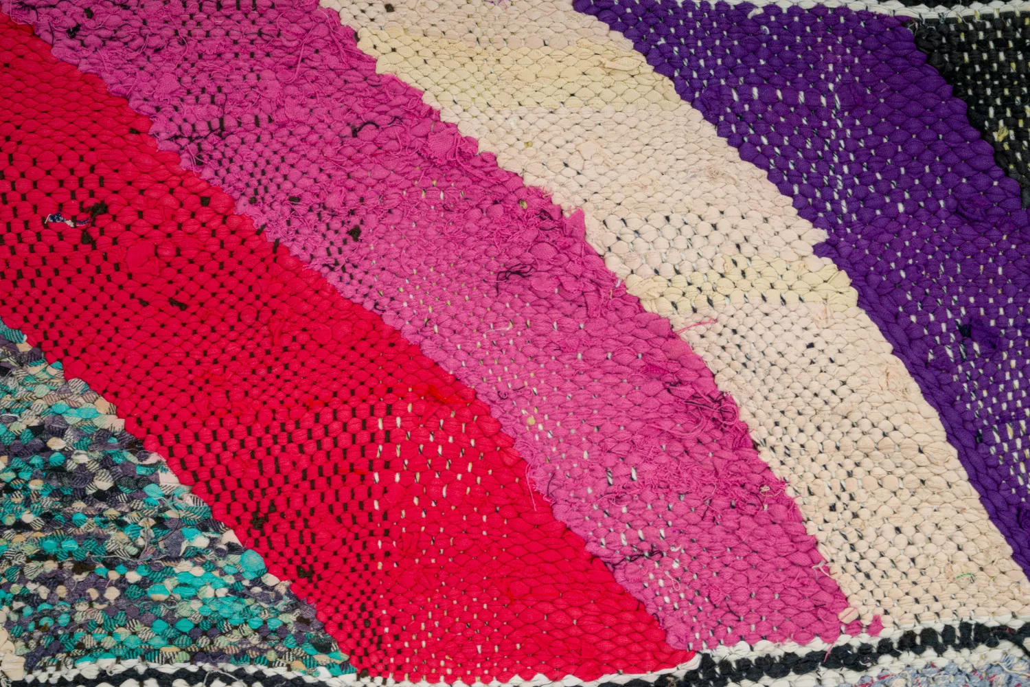 Tapete Berbere Marroquino Boucherouite 140 x 210 cm