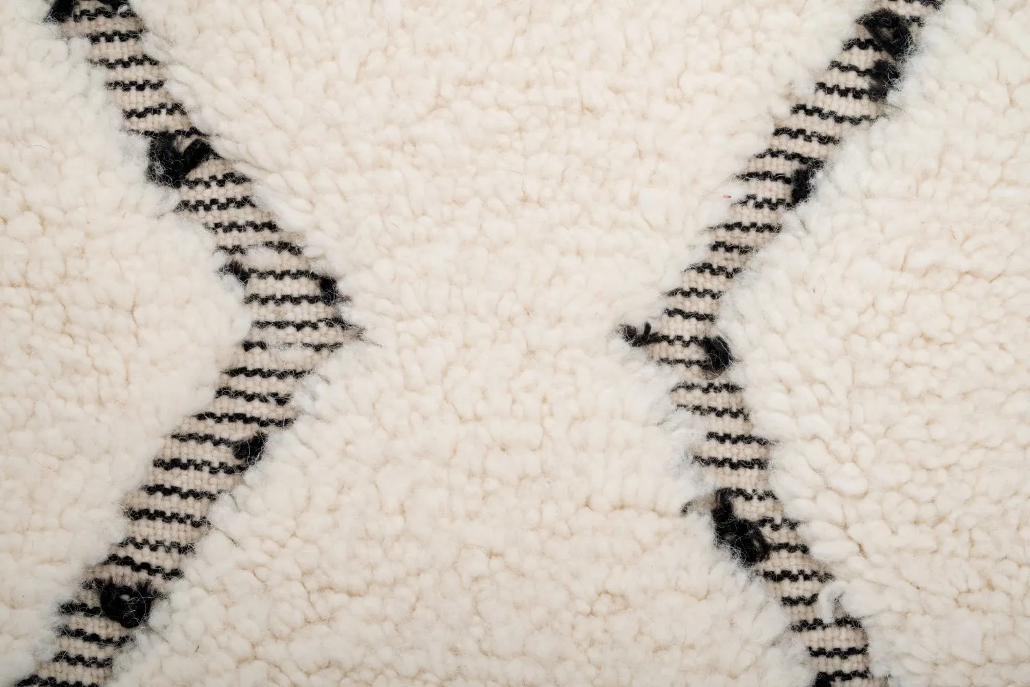 Tapete Kilim Marroquino Beni Ourain 260 x 165 cm