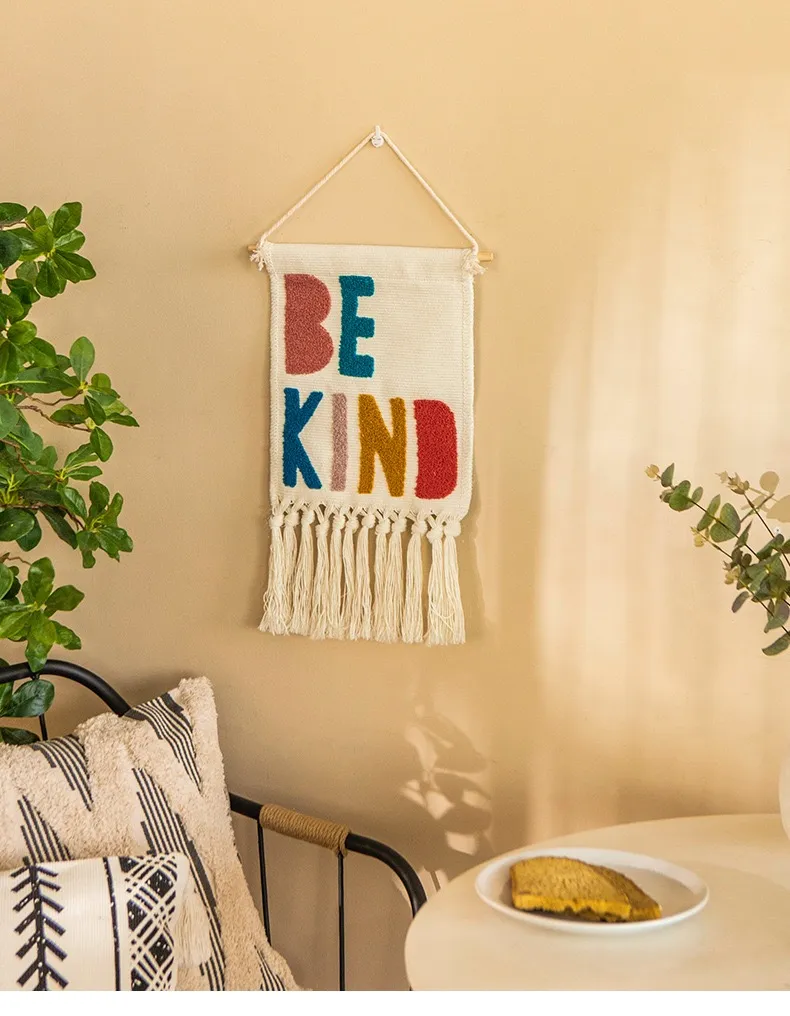 Tapeçaria de parede - Be Kind (multi)
