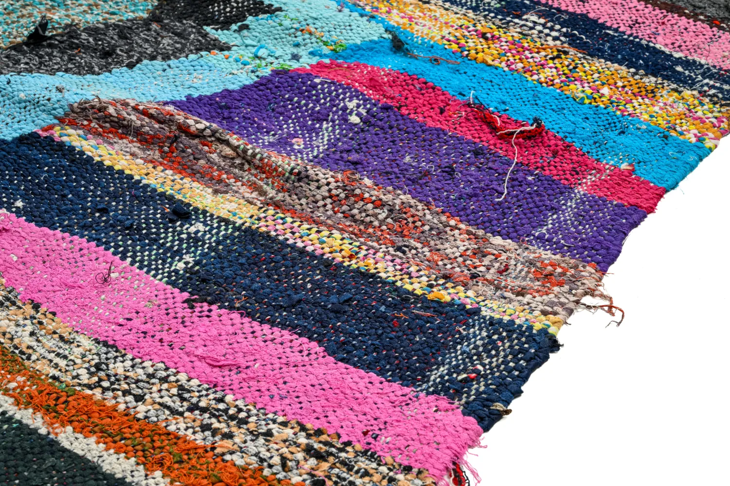 Tapete Berbere Marroquino Boucherouite 135 x 235 cm