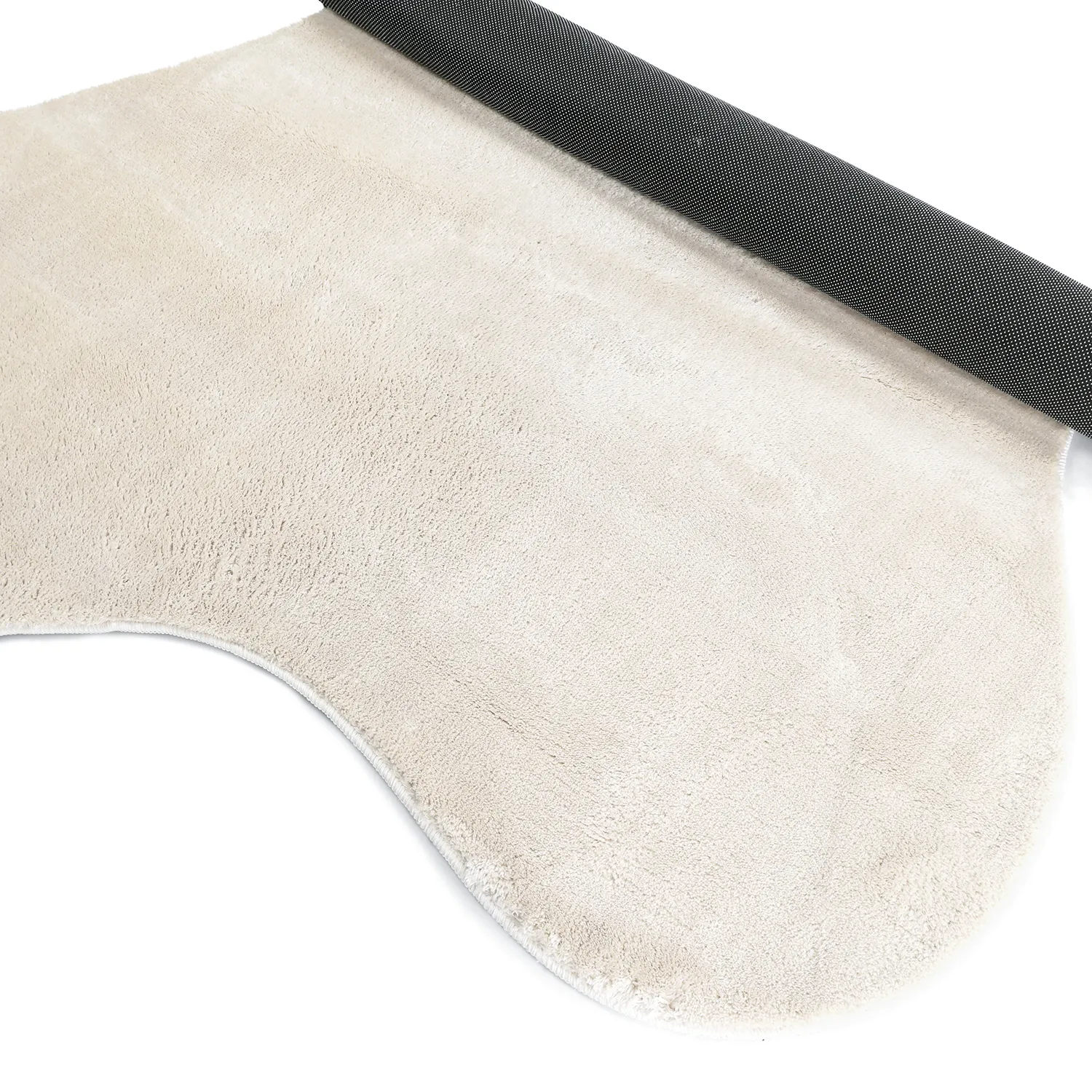 Tapete Shaggy Ondulado Assimétrico - Aranga Super Soft Fur (bege)