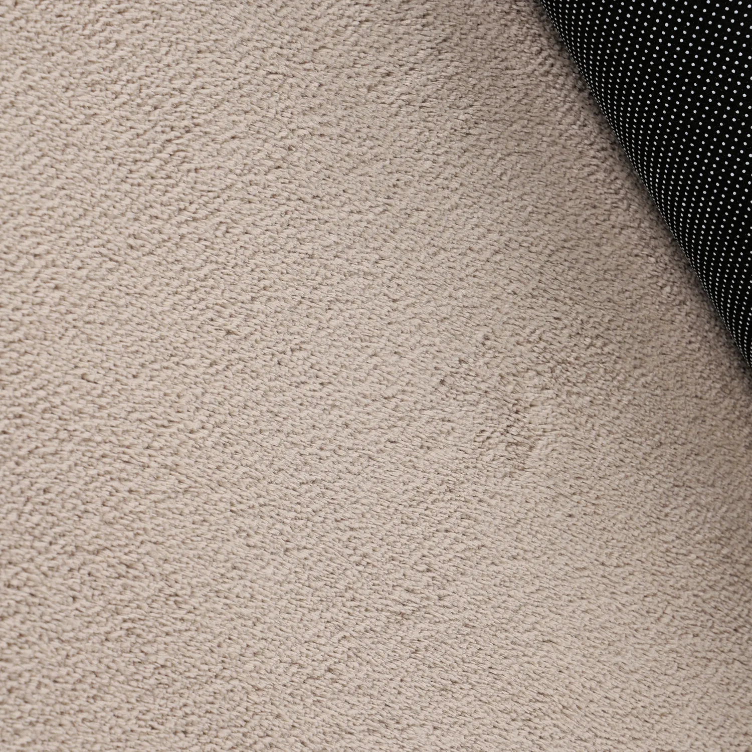 Tapete Shaggy Ondulado Assimétrico - Aranga Super Soft Fur (marrom)