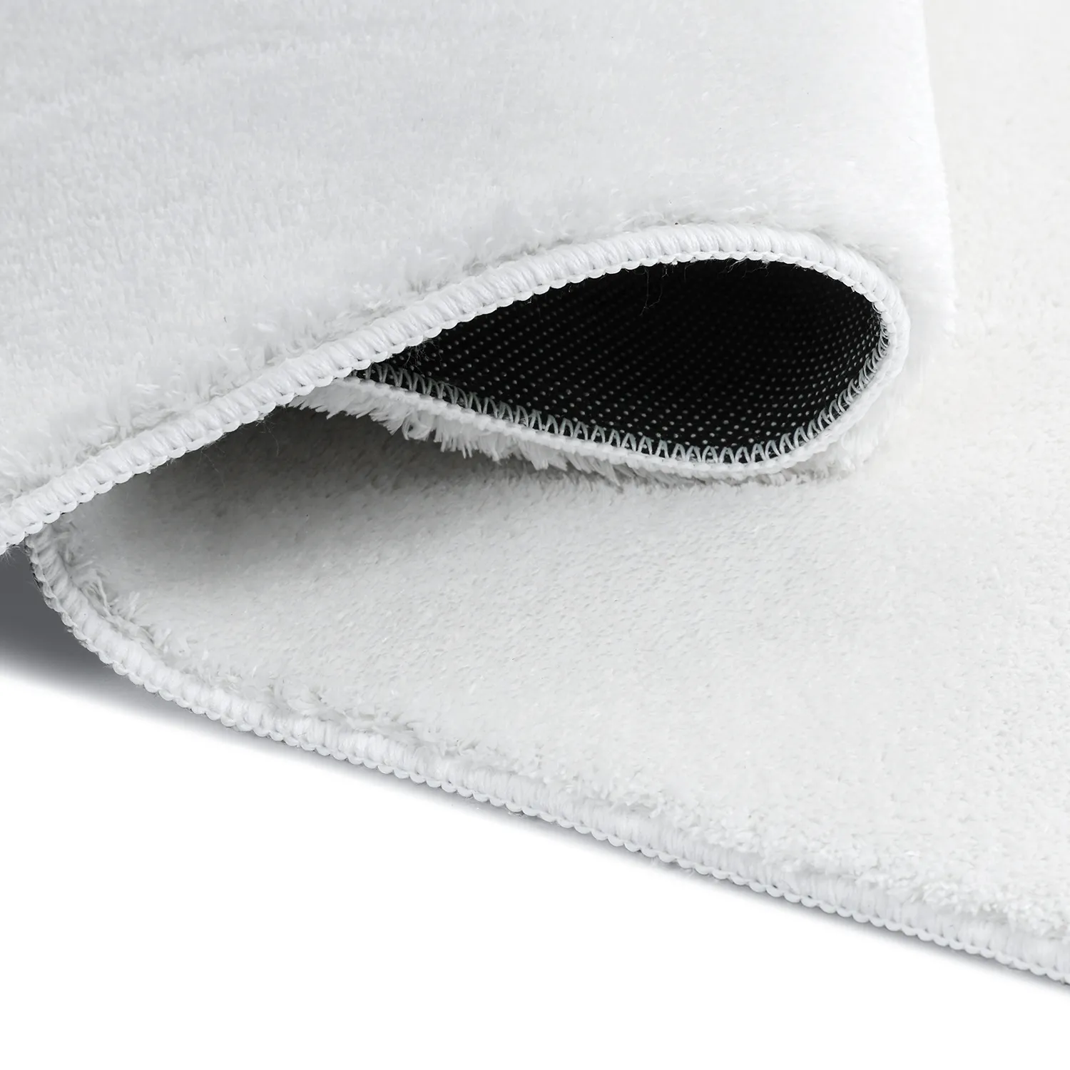 Tapete Shaggy Ondulado Assimétrico - Aranga Super Soft Fur (branco)