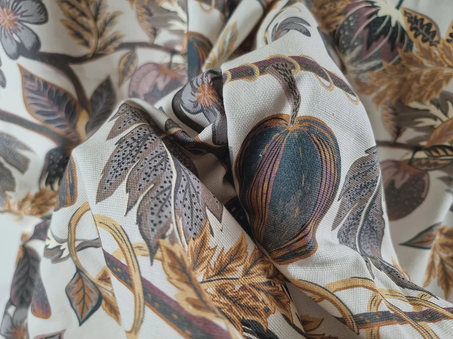 Trilhos de mesa - Trilhos Lise (marrom)