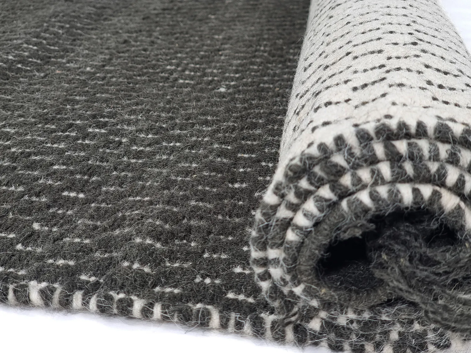 Tapete de lã - Clovelly (cinza escuro)