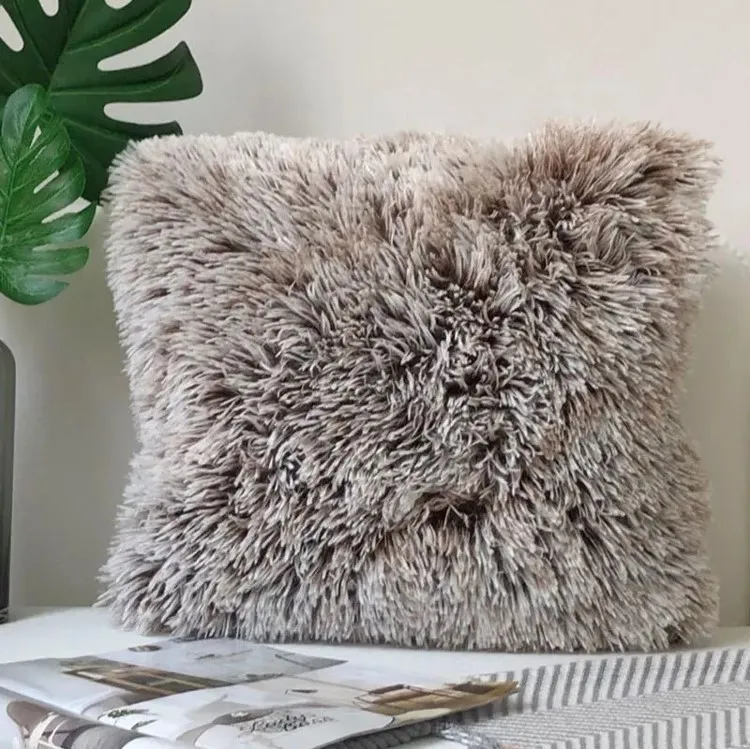 Capa de Almofada - Fuzzy (greige)
