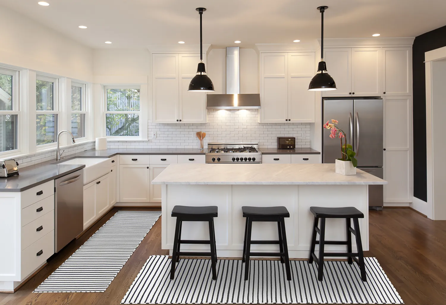 Tapetes de Plástico - Kensington (branco/preto)