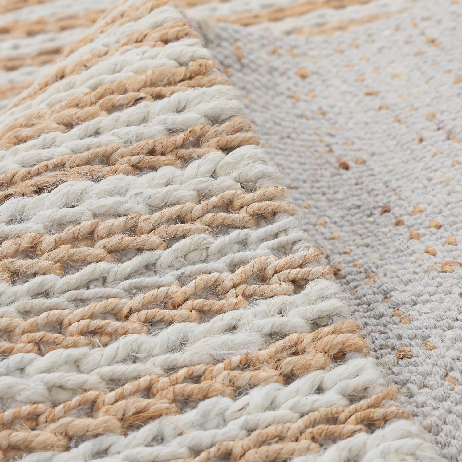 Tapete de juta - Howrah Braided Jute (natureza/branco)