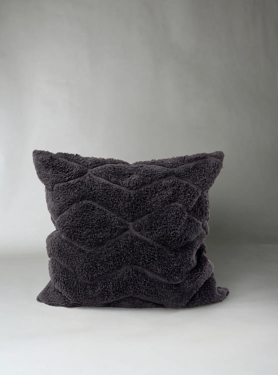 Capa de Almofada - Brynn (preto)