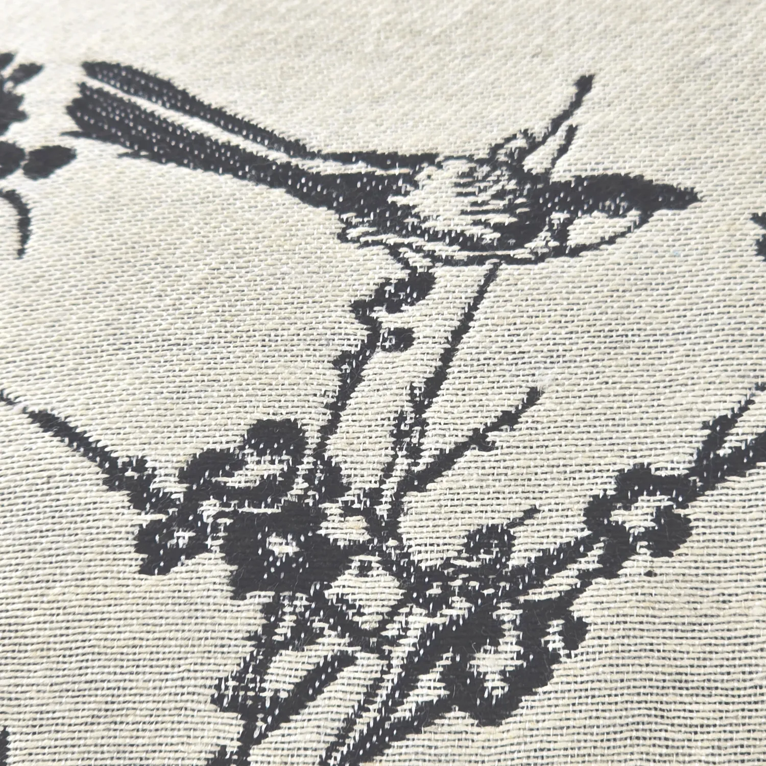 Capa de Almofada - Viborg Embroidered Cushion Cover (multi)