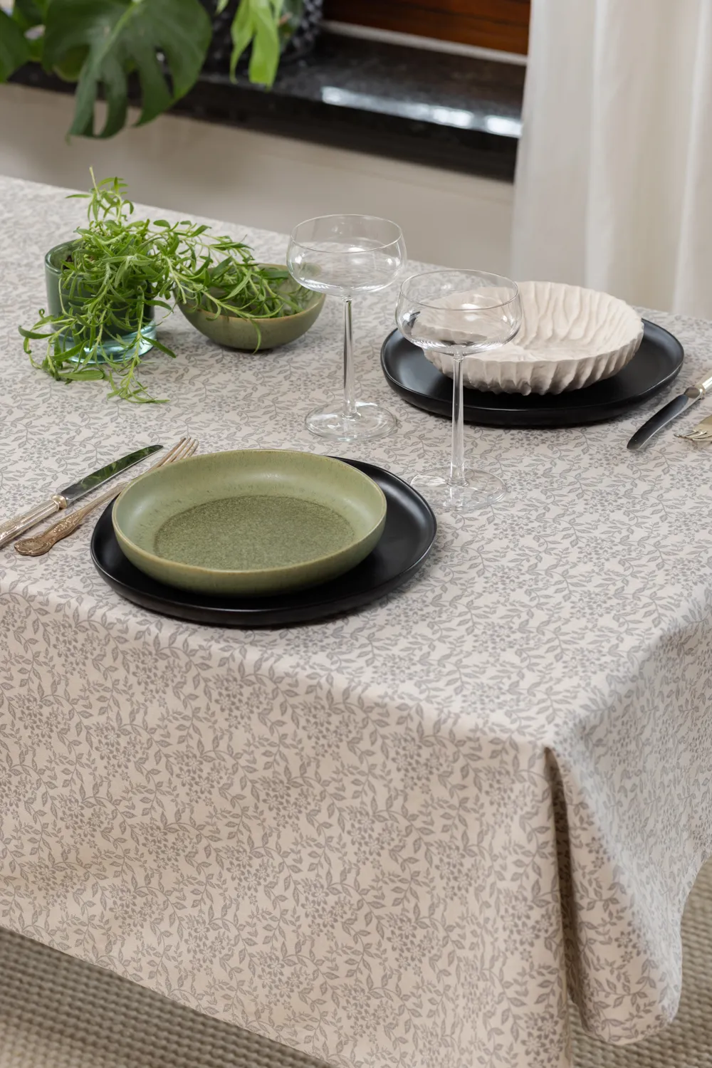 Toalha de mesa de algodão Lilja (cinza)