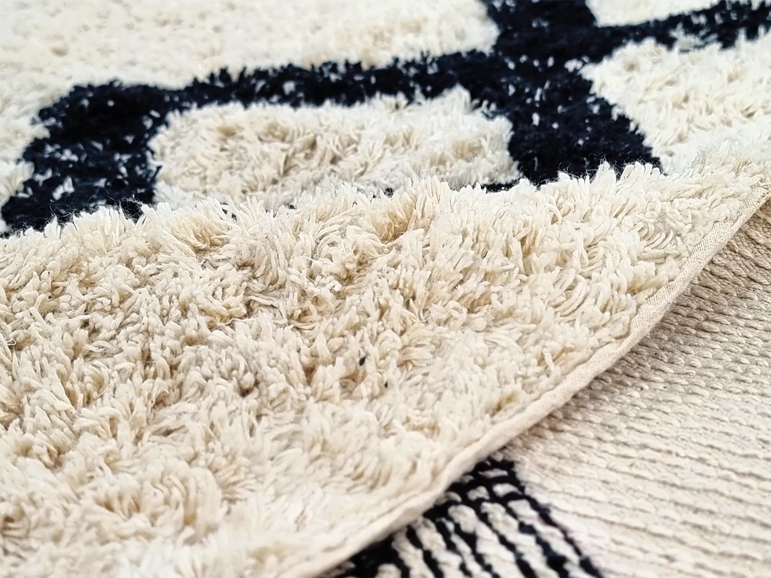 Tapete redondo - Chablis Natural Cotton Shaggy (offwhite/preto)