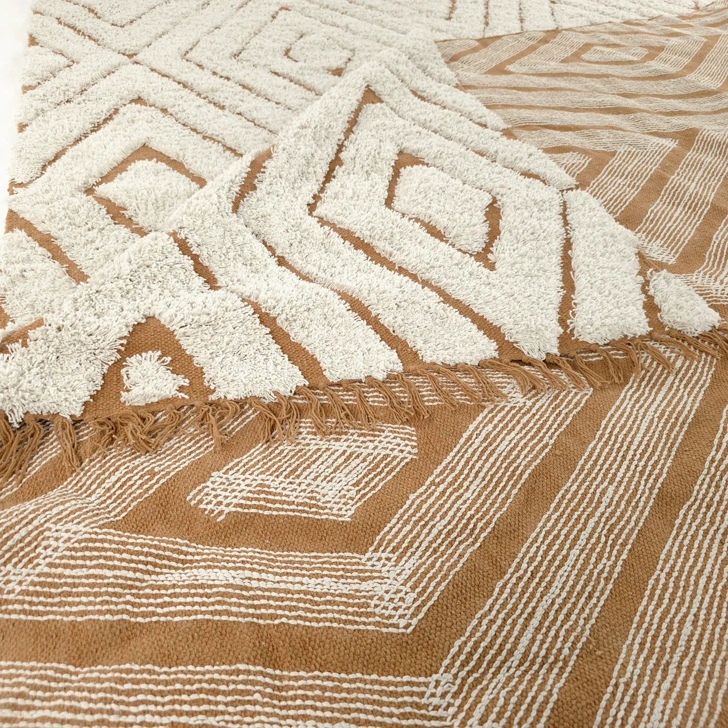 Tapetes felpudos - Holwell Natural Cotton Shaggy (umazano bela/rjava)