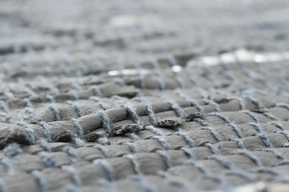 Tapete de retalhos - Nordal Design (couro cinza)