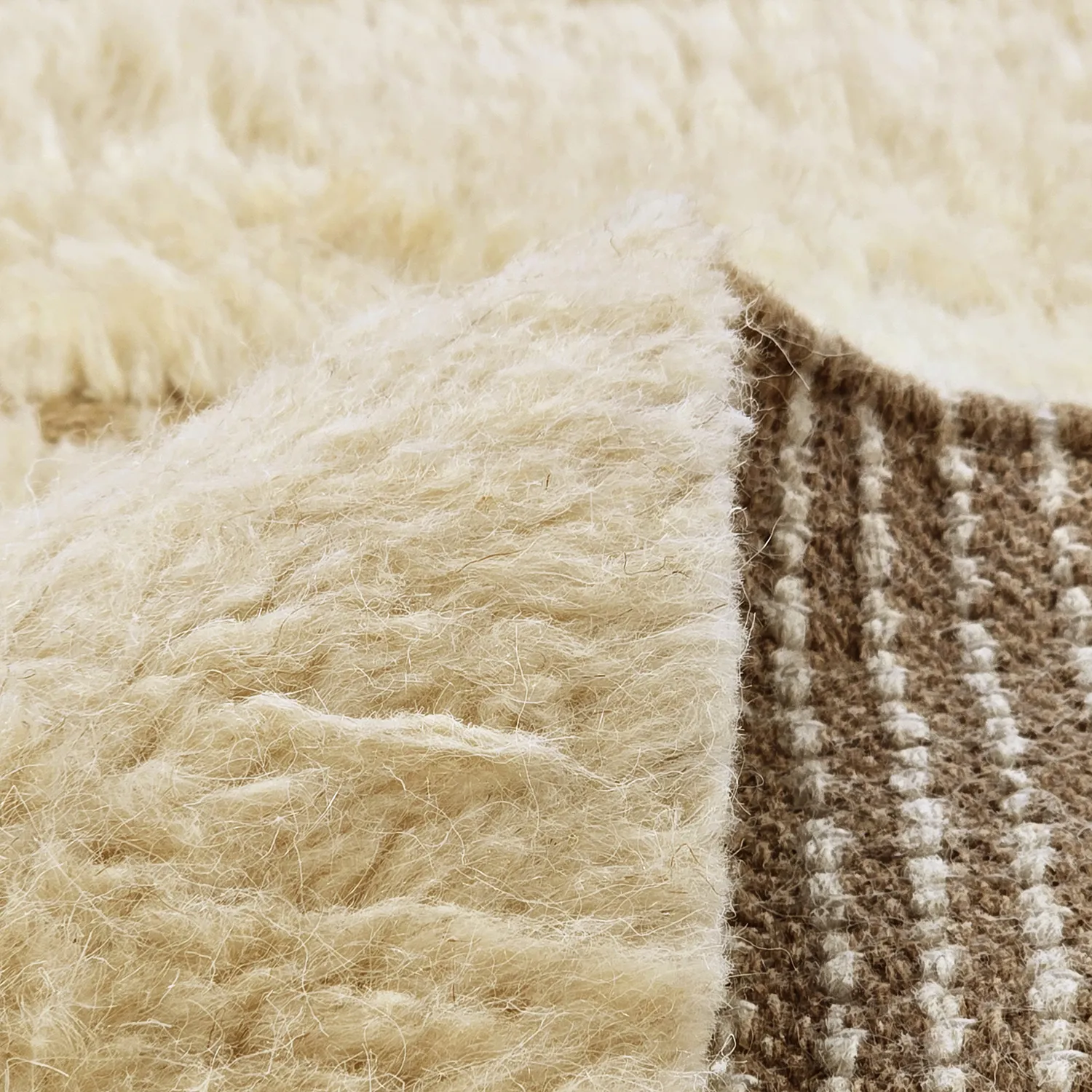 Tapetes felpudos - Kiberg Hand Woven Wool Shaggy (creme)