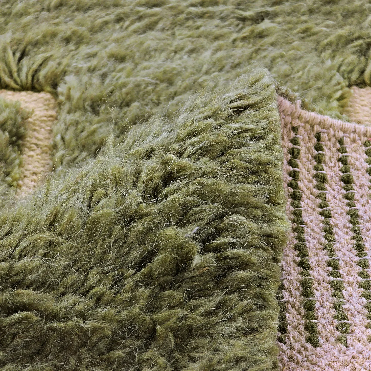 Tapetes felpudos - Kiberg Hand Woven Wool Shaggy (verde)