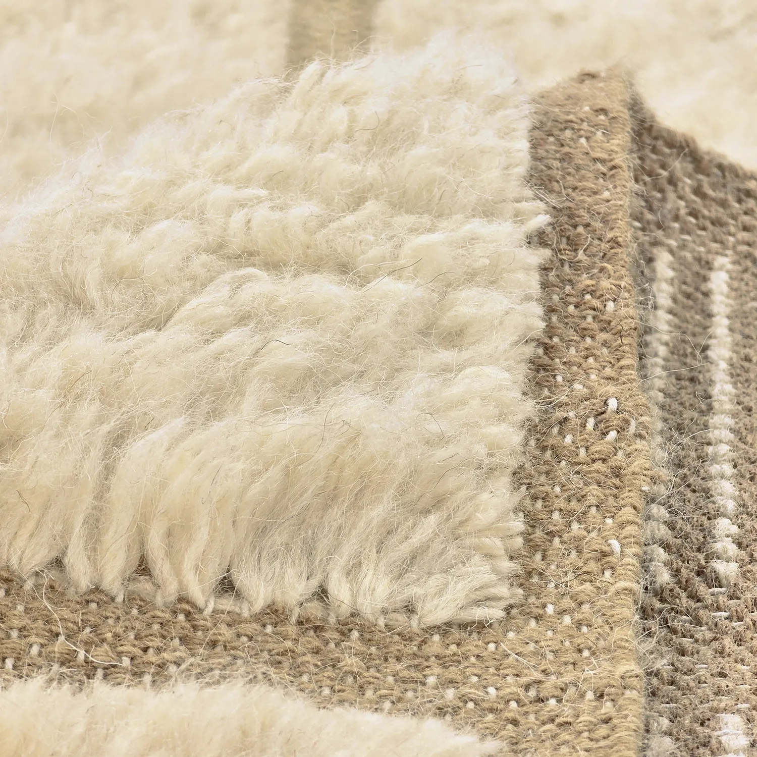 Tapetes felpudos - Leknes Hand Woven Wool Shaggy (creme)