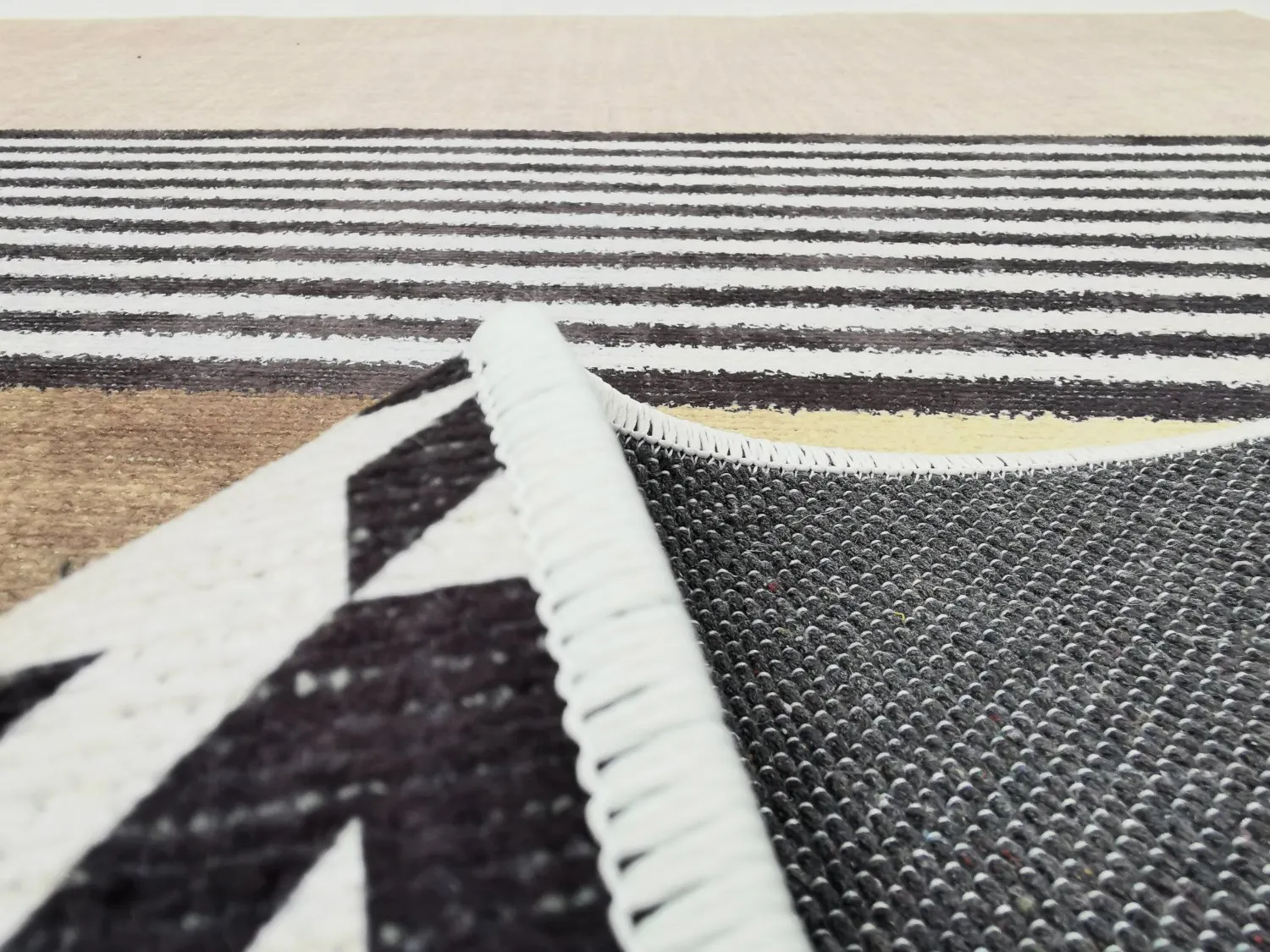 Tapete Wilton - Esme (marrom/multicolorido)