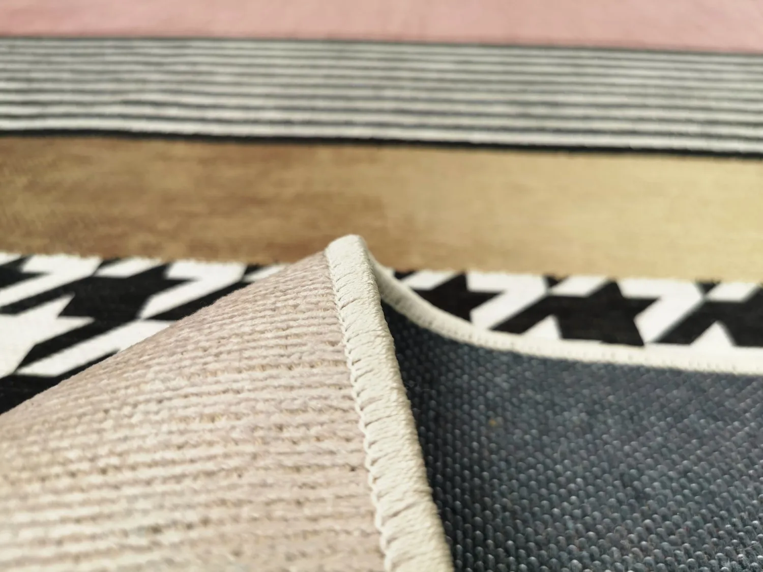 Tapete Wilton - Esme (rosa/multicolorido)