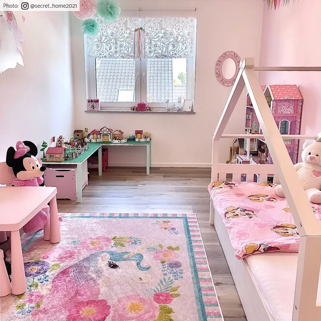 Tapete infantil - Unicorn Flowers (rosa)