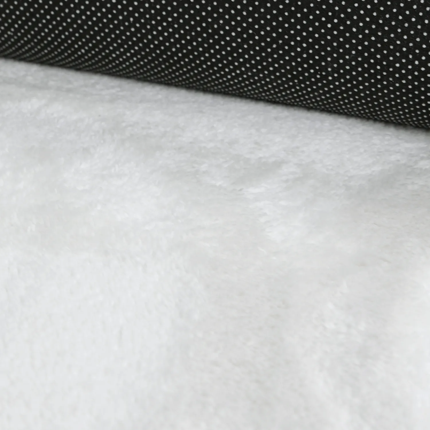 Passadeira Ondulada - Aranga Super Soft Fur (branco)