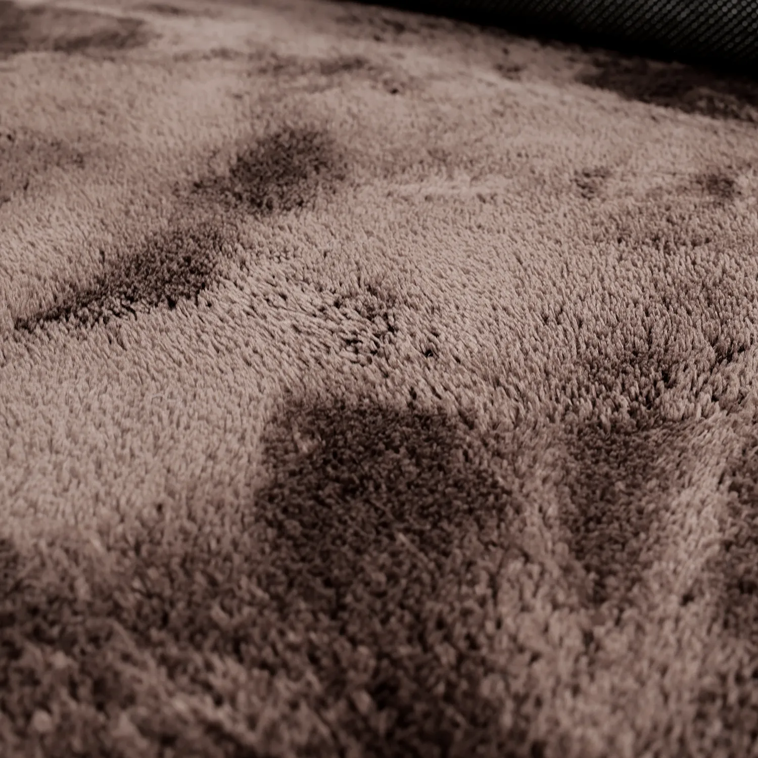 Tapete Redondo Ondulado - Aranga Super Soft Fur (marrom escuro)