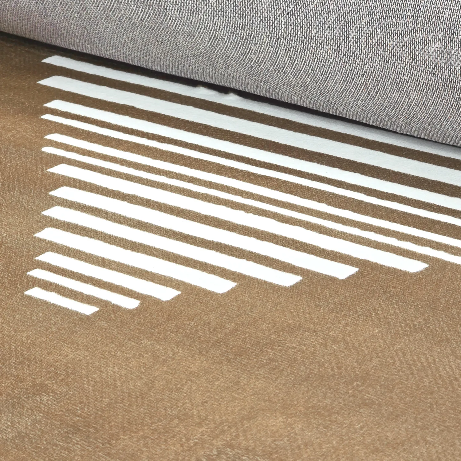 Tapete Wilton - Carmen (marrom/branco)