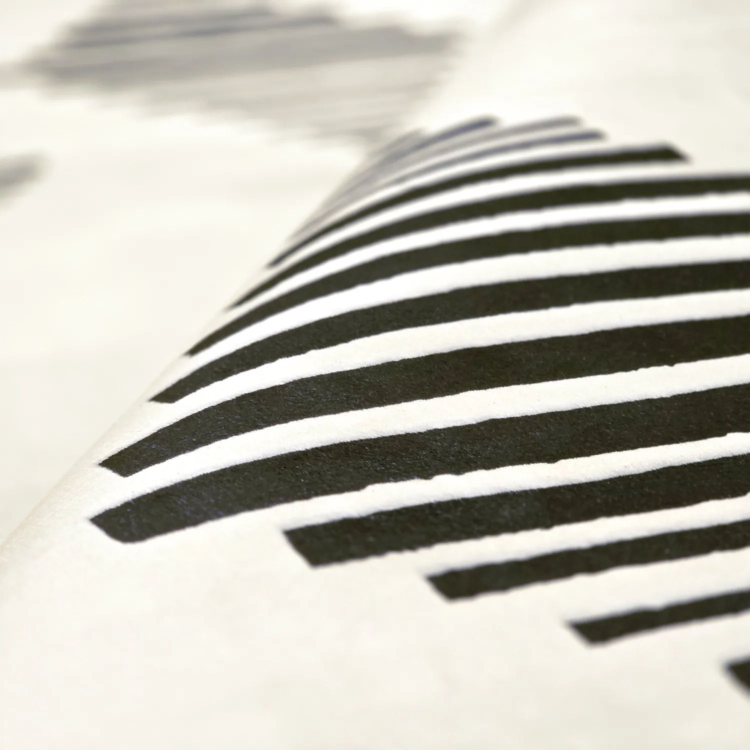 Tapete Wilton - Carmen (creme/preto)