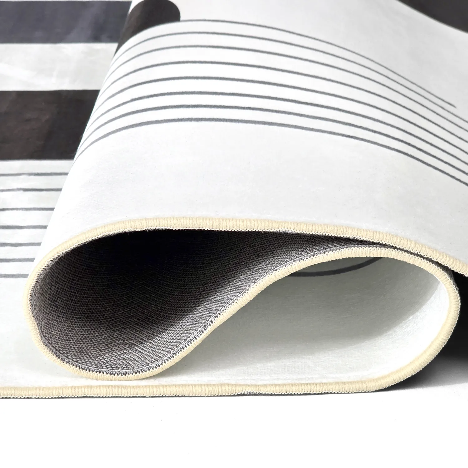 Tapete Wilton - Delft (branco/cinza/preto)