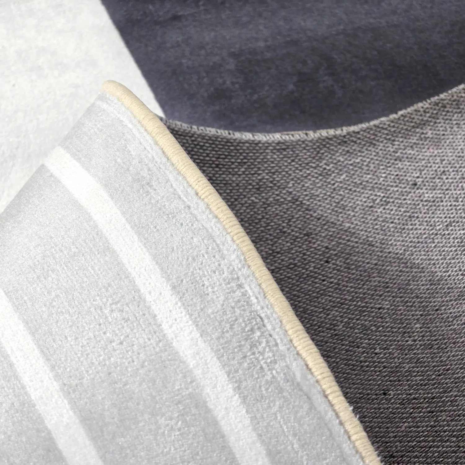 Tapete Wilton - Delft (branco/cinza/preto)