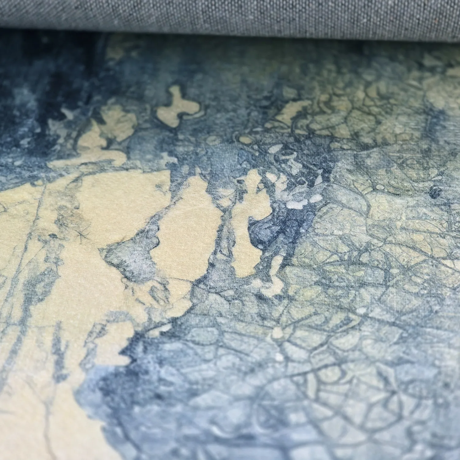 Tapete Wilton - Dolmio (preto/amarelo)