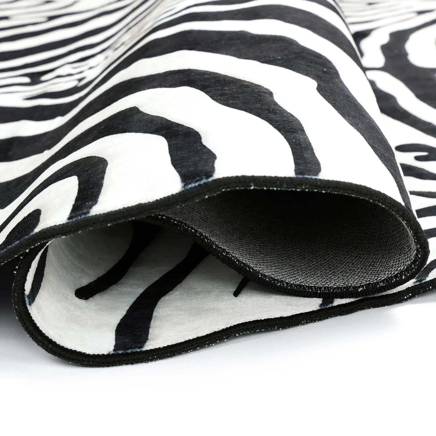 Valovita preproga Wilton - Zebra (preto/branco)